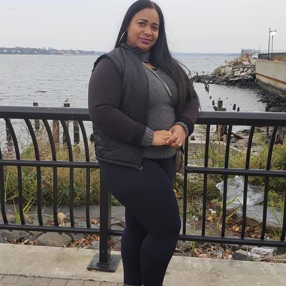 Meet your Posher, Ruth - Picture 1 of 1